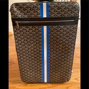 Goyard Rolling Luggage~NO LOW BALL OFFERS
